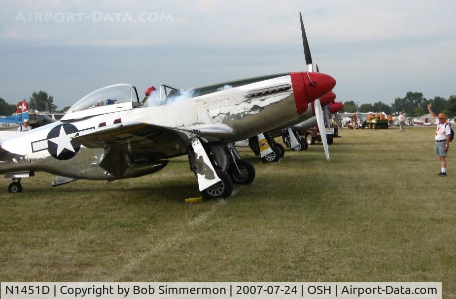 N1451D, 1944 North American P-51D Mustang C/N 44-74446A, Mustang pen at Airventure '07