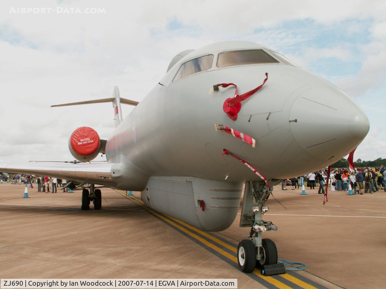 ZJ690, 2004 Bombardier BD-700-1A10 Sentinel R1 C/N 9107, Sentinel R1/5 Sqn RAF/RIAT Fairford