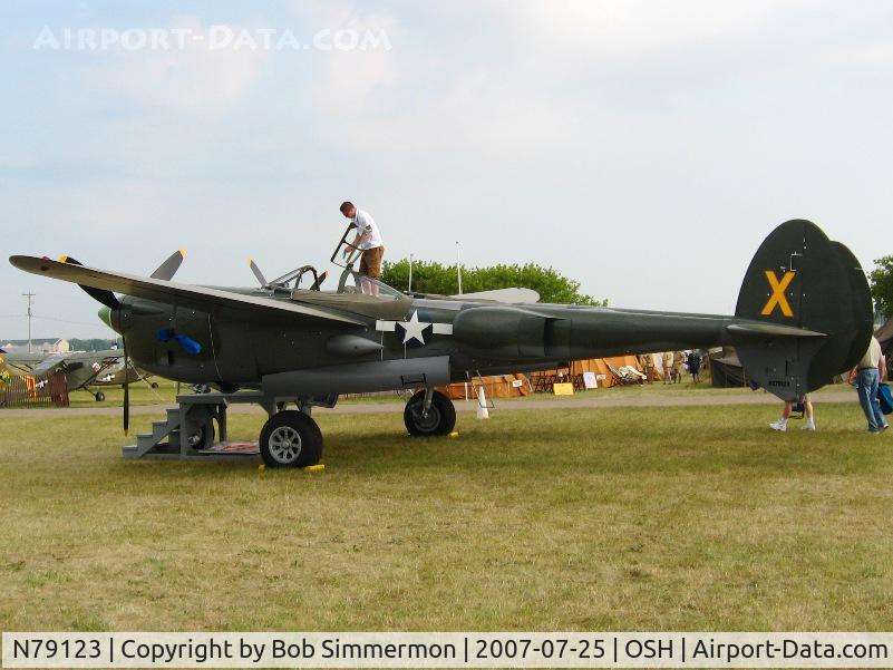 N79123, 1945 Lockheed P-38L-5 Lightning C/N 422-8235, Airventure '07