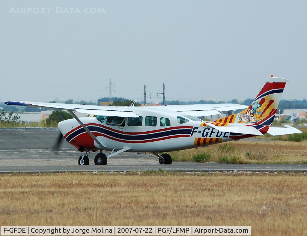 F-GFDE, 1980 Cessna T207A Turbo Skywagon 207 C/N 20700654, Taxi for take off RWY 15 of LFMP.
