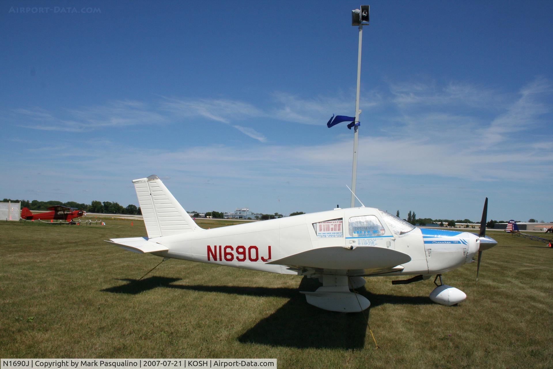 N1690J, 1968 Piper PA-28-140 C/N 28-24093, Piper PA-28-140