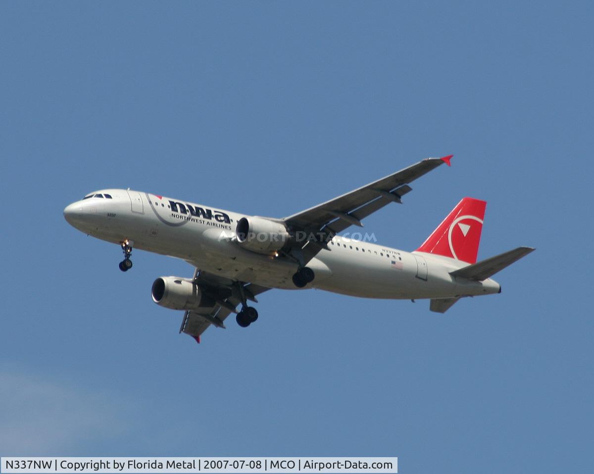 N337NW, 1992 Airbus A320-212 C/N 358, Northwest
