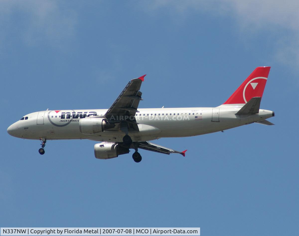 N337NW, 1992 Airbus A320-212 C/N 358, Northwest