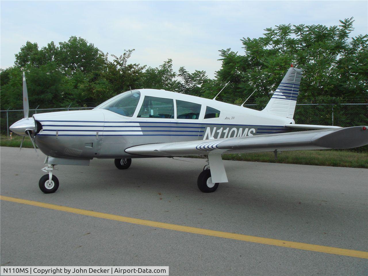 N110MS, 1969 Piper PA-28R-200 Cherokee Arrow C/N 28R-35194, Charlottesville, Virginia