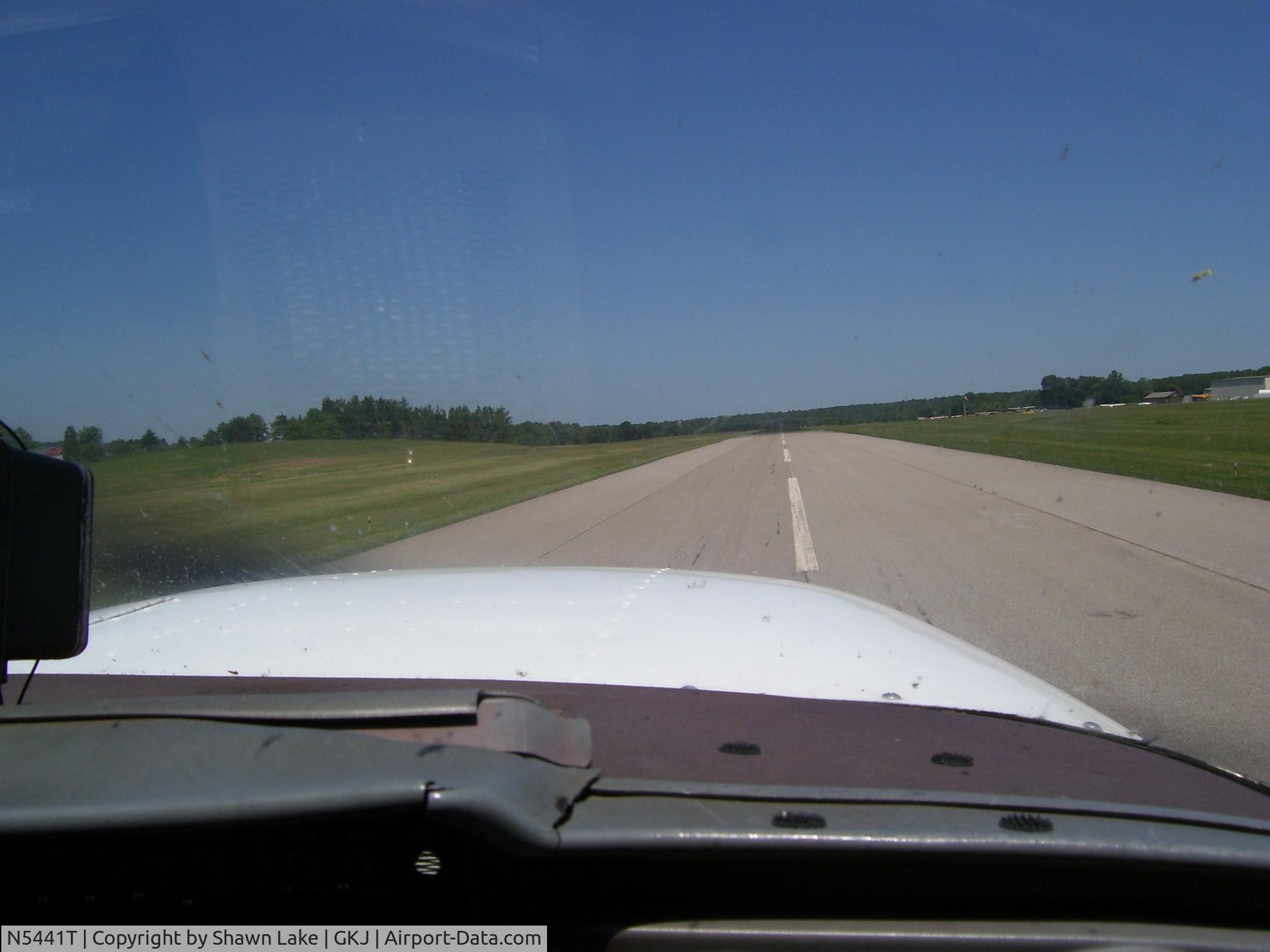 N5441T, 1964 Cessna 172E C/N 17251341, Taking off, from co-pilot's seat