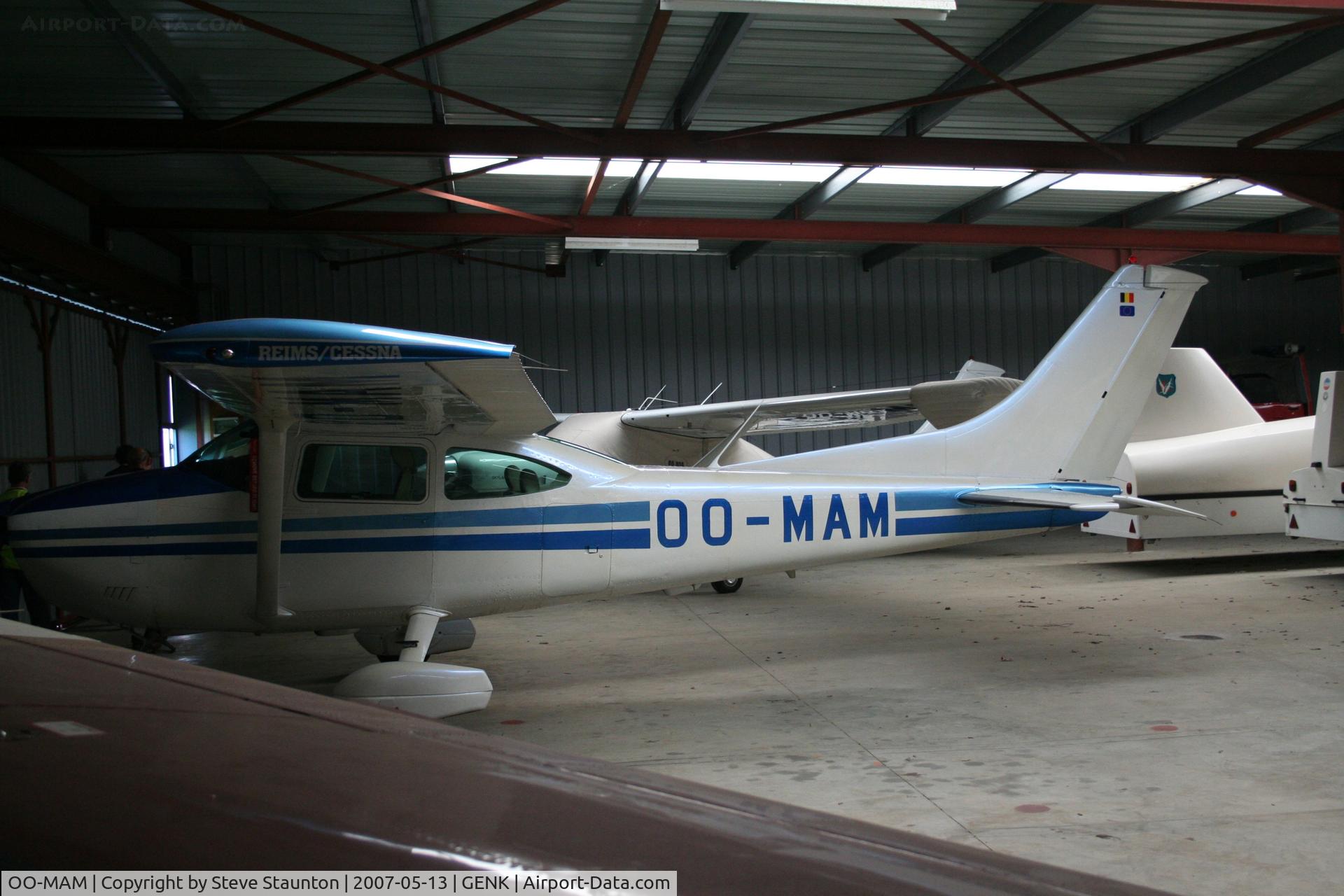 OO-MAM, 1980 Reims F182Q C/N 0144, Taken on a Aeroprint tour to Genk