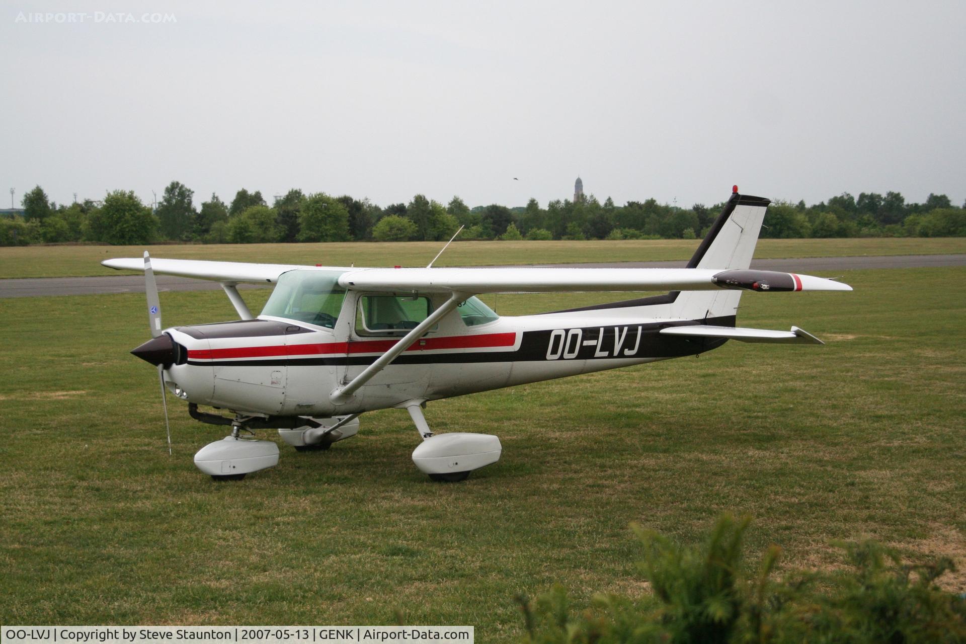 OO-LVJ, 1982 Reims FA152 Aerobat C/N 0378, Taken on a Aeroprint tour @ Genk