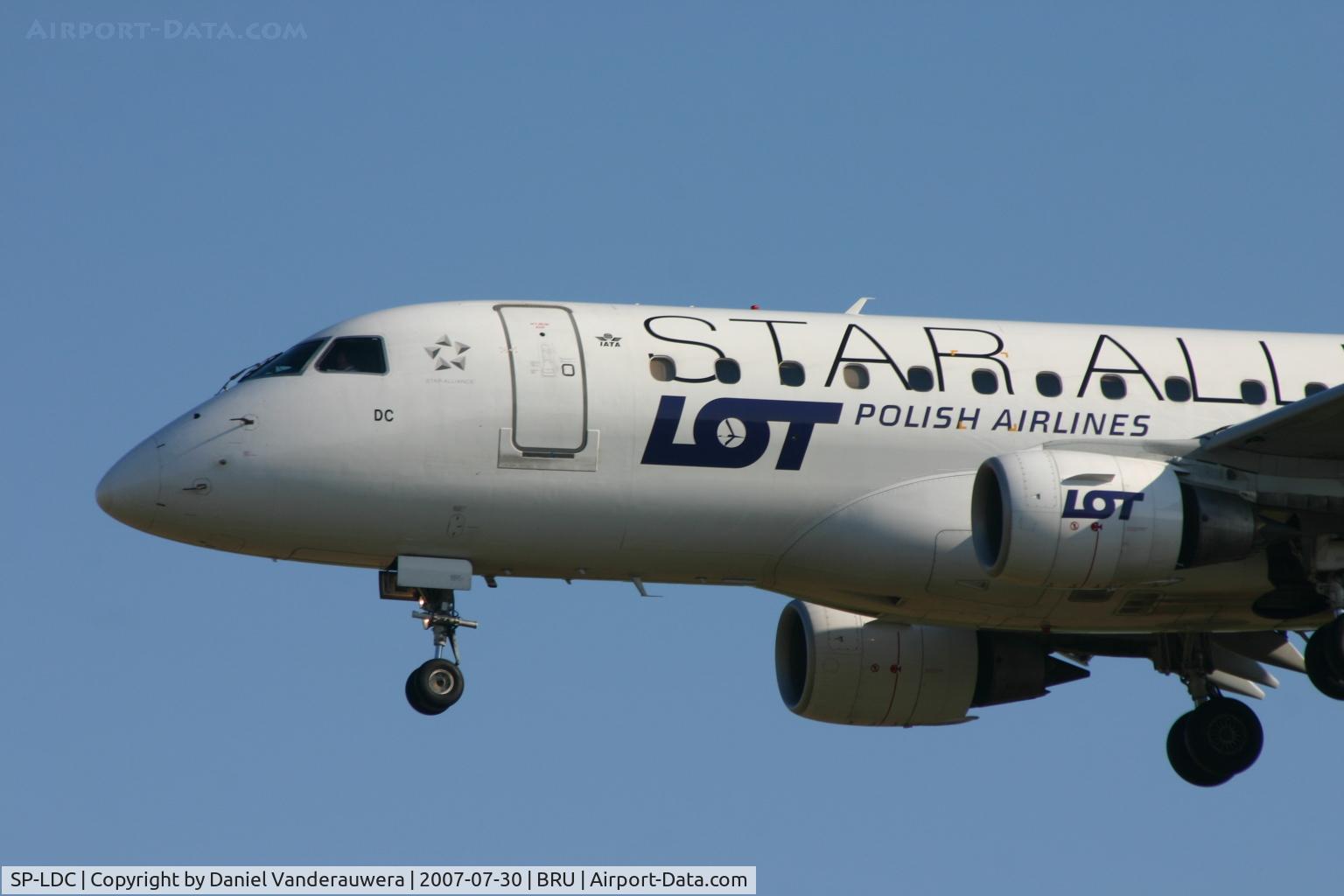 SP-LDC, 2004 Embraer 170ST (ERJ-170-100ST) C/N 17000025, arrival of flight LO235 on rwy 25L