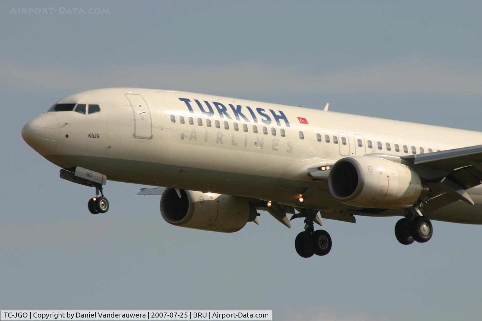 TC-JGO, 2006 Boeing 737-8F2 C/N 34413, arrival of flight TK1937 to rwy 25L