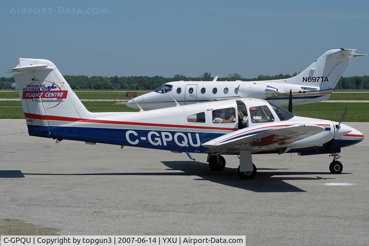 C-GPQU, 1979 Piper PA-44-180 Seminole C/N 44-7995146, Ready for departure from Ramp III