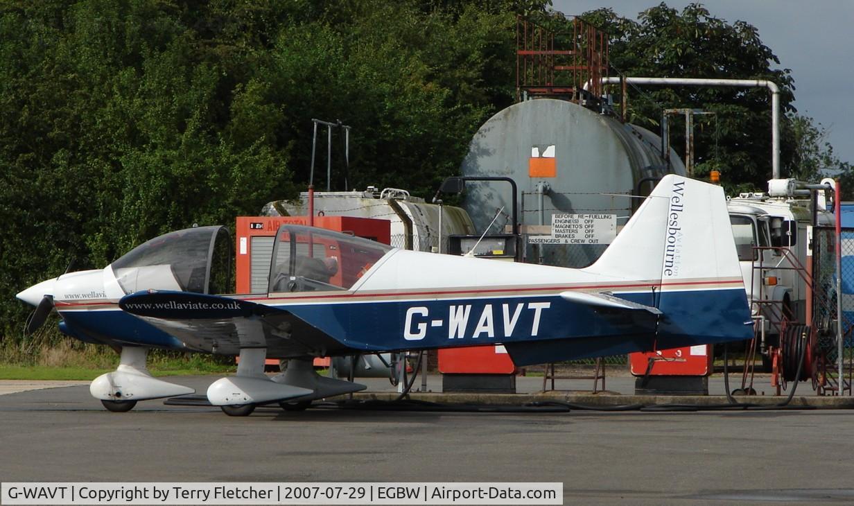 G-WAVT, 2002 Robin R-2160 Alpha Sport C/N 375, early Sunday morning at Wellesborne Mountford