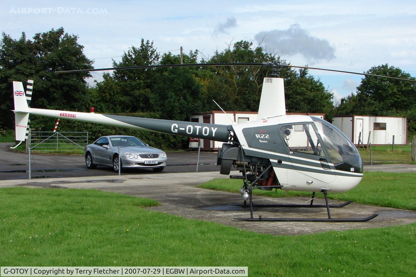 G-OTOY, 1988 Robinson R22 Beta C/N 0888, early Sunday morning at Wellesborne Mountford