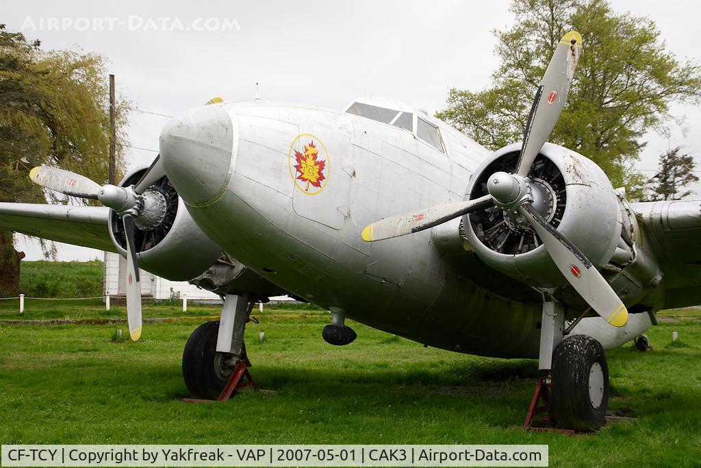 CF-TCY, Lockheed 18 Lodestar C/N 18-2064, Lockheed Loadstar