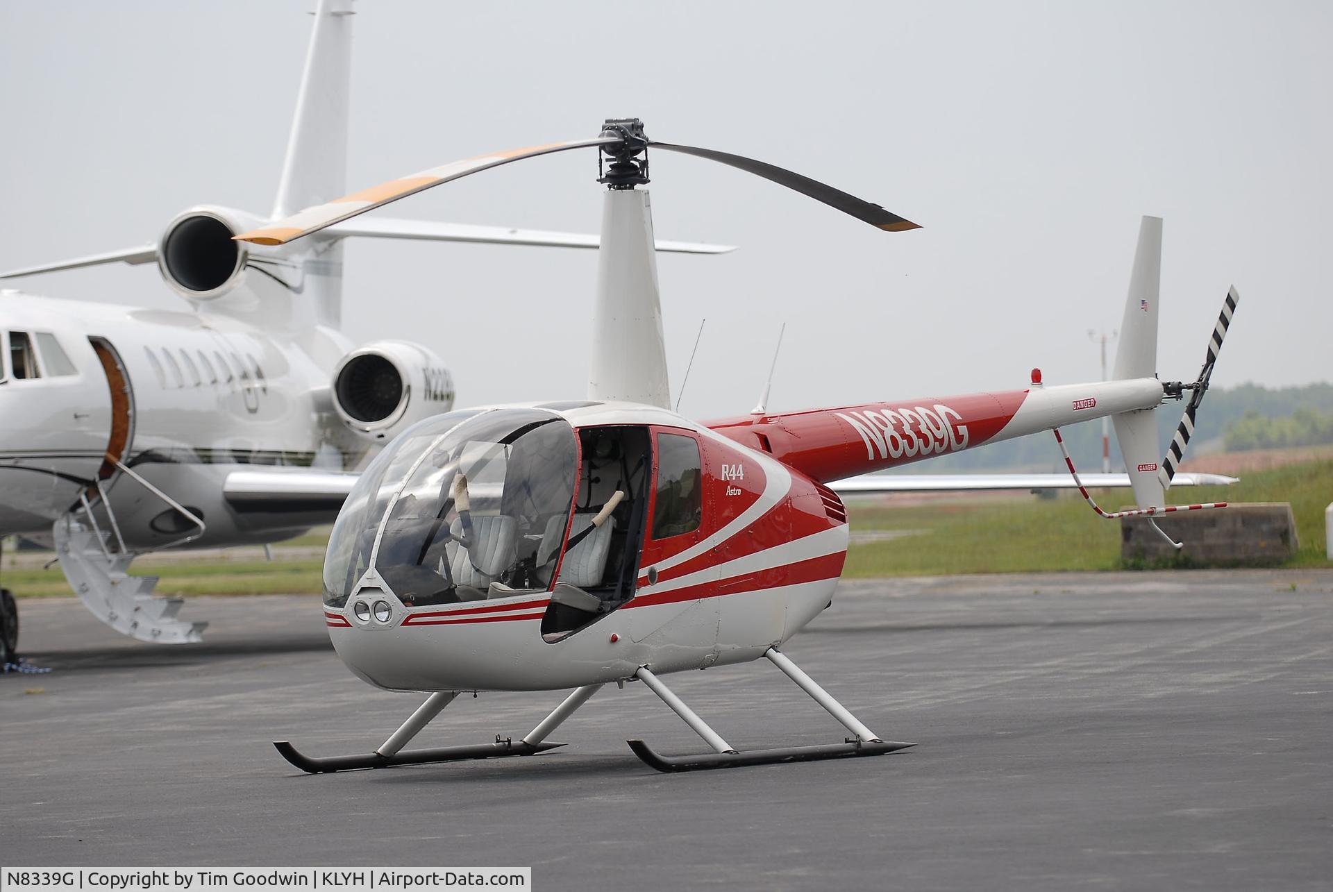 N8339G, 1996 Robinson R44 C/N 0243, Lynchburg,VA KLYH ramp photo (front doors off!)