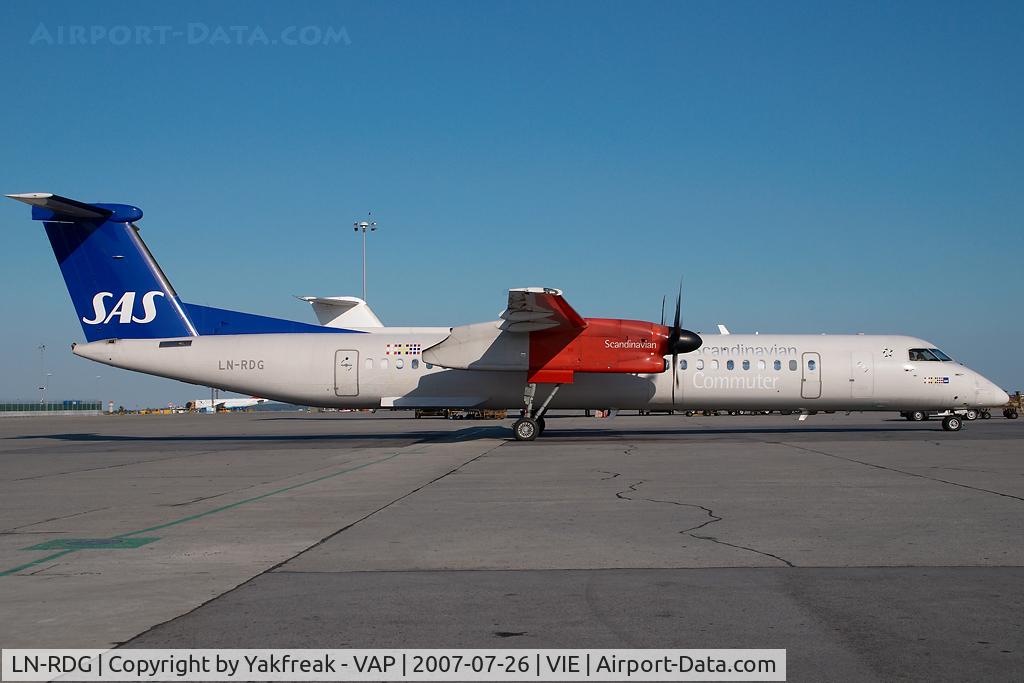 LN-RDG, 2000 De Havilland Canada DHC-8-402Q Dash 8 C/N 4022, SAS Dash 8-400