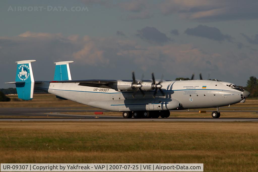UR-09307, 1974 Antonov An-22A C/N 043481244, Antonov Design Bureau Antonov 22
