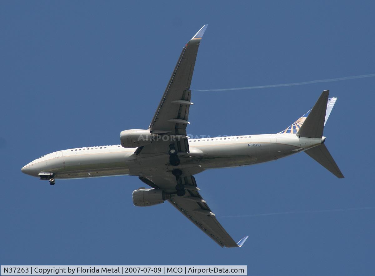 N37263, 2001 Boeing 737-824 C/N 31583, Continental