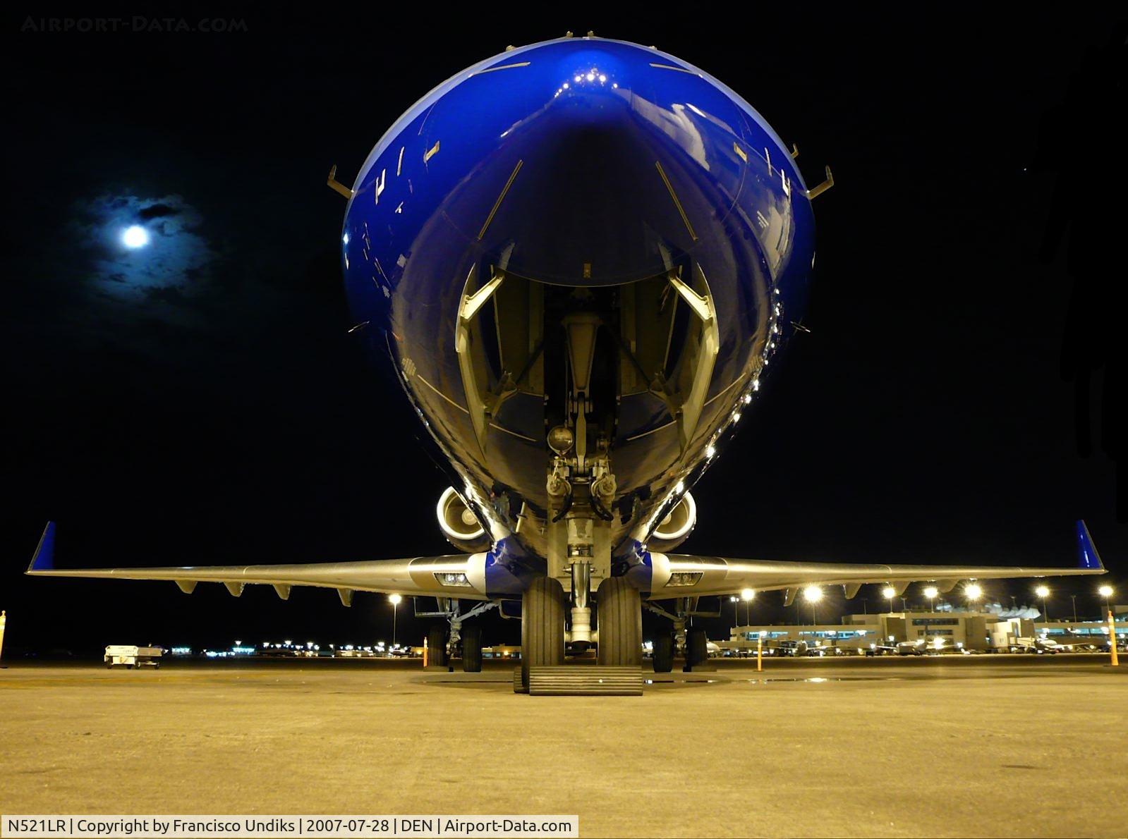 N521LR, 2006 Canadair CL-600 2C10 CRJ-701ER C/N 10261, United Express operated by Mesa Airlines. Overnighting on B52.