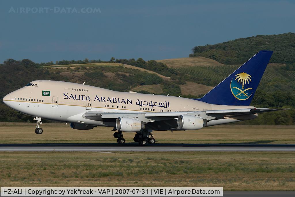 HZ-AIJ, 1982 Boeing 747SP-68 C/N 22750, Saudia Boeing 747SP