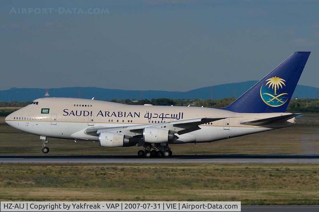 HZ-AIJ, 1982 Boeing 747SP-68 C/N 22750, Saudia Boeing 747SP