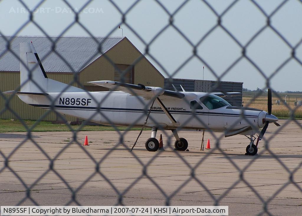 N895SF, 1988 Cessna 208B C/N 208B0095, Parked