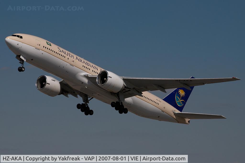 HZ-AKA, 1997 Boeing 777-268/ER C/N 28344, Saudia Boeing 777-200