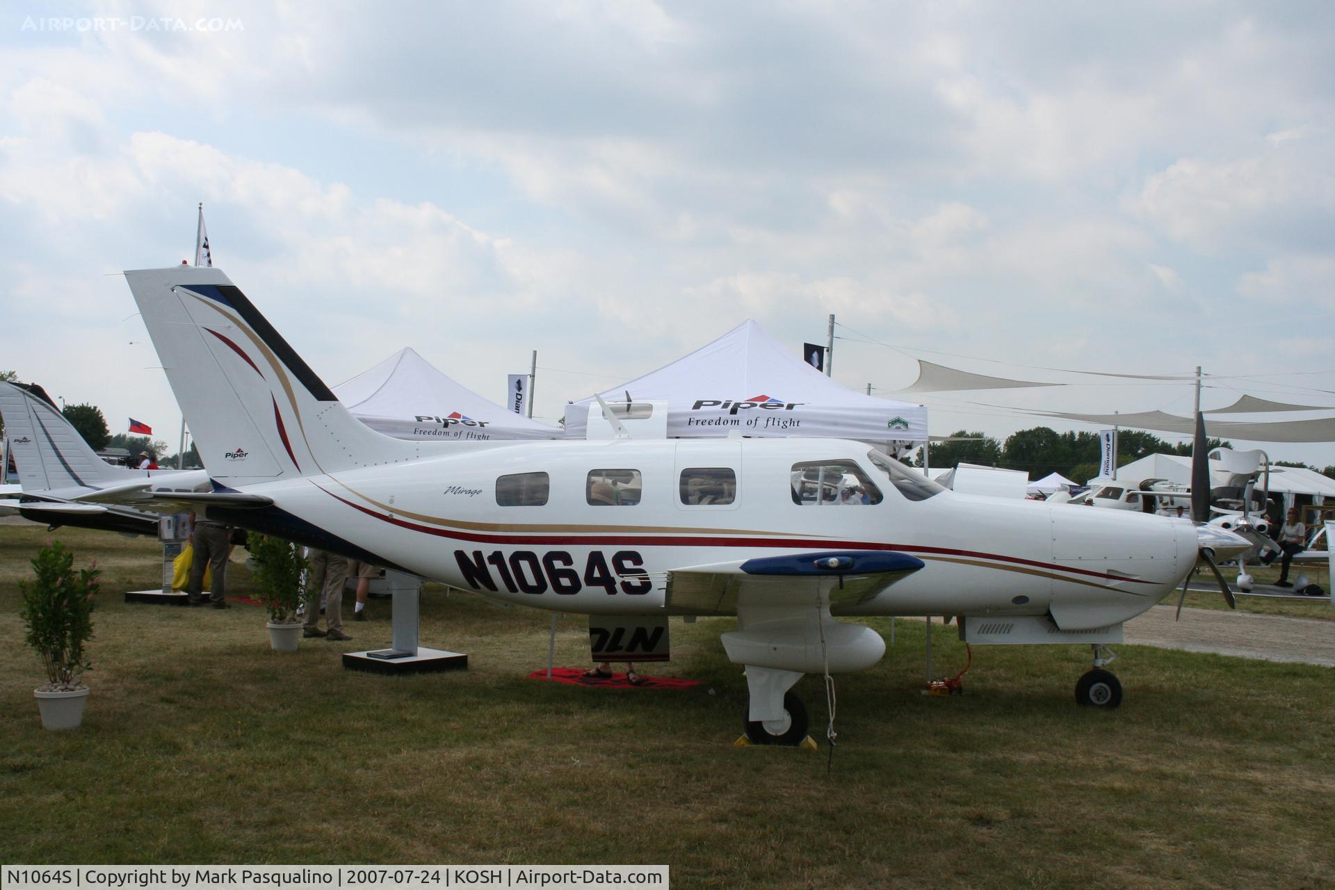 N1064S, 2007 Piper PA-46-350P Malibu Mirage C/N 4636411, Piper PA-46-350P