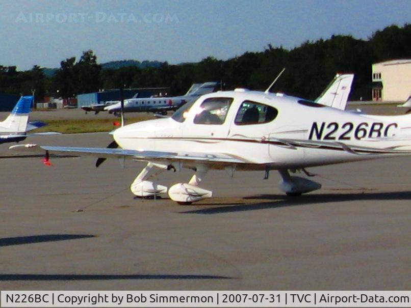 N226BC, 2006 Cirrus SR22 C/N 1826, On the ramp at Traverse City.
