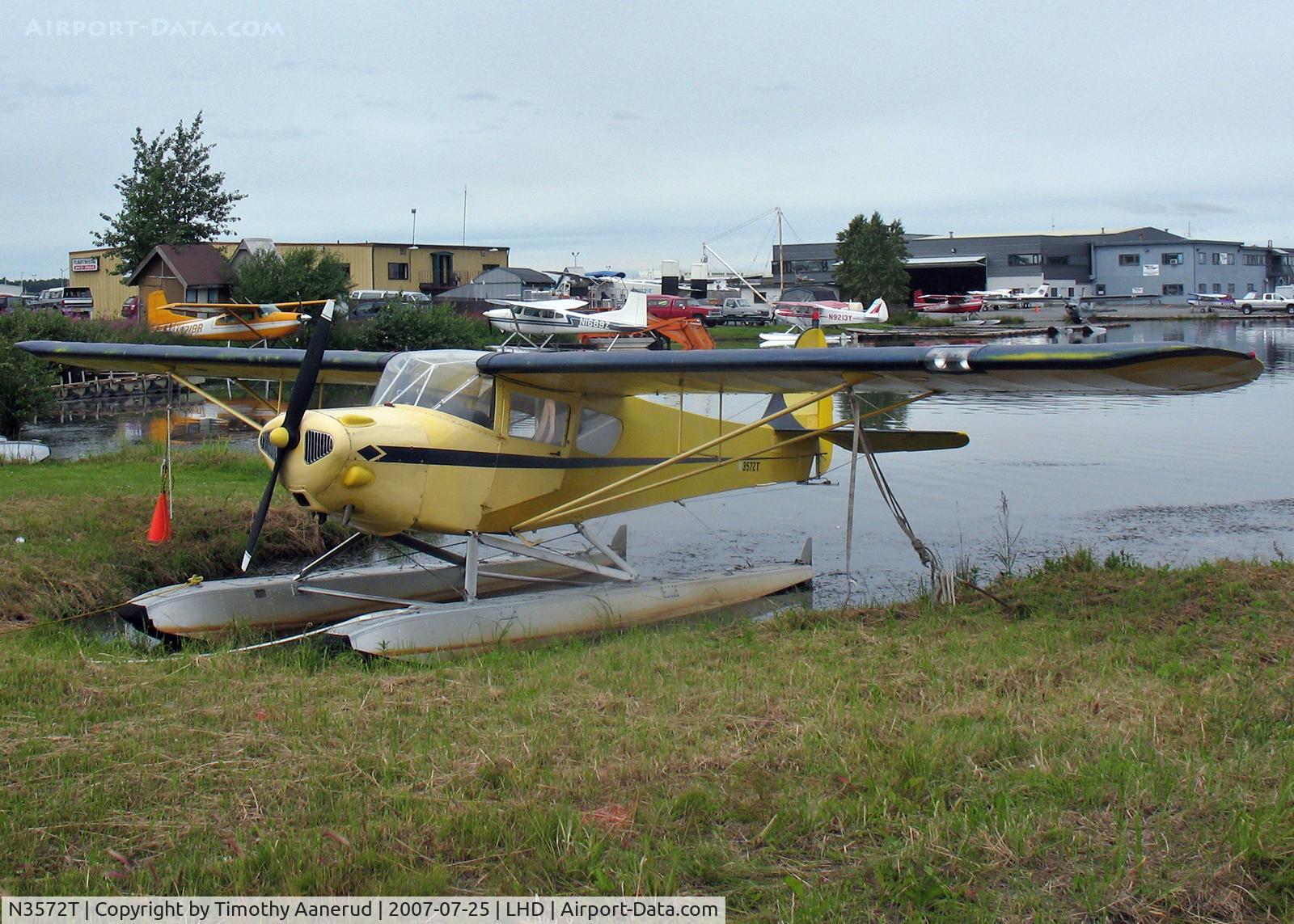 N3572T, 1975 Taylorcraft F-19 Sportsman C/N F-033, Moored at Lake Hood