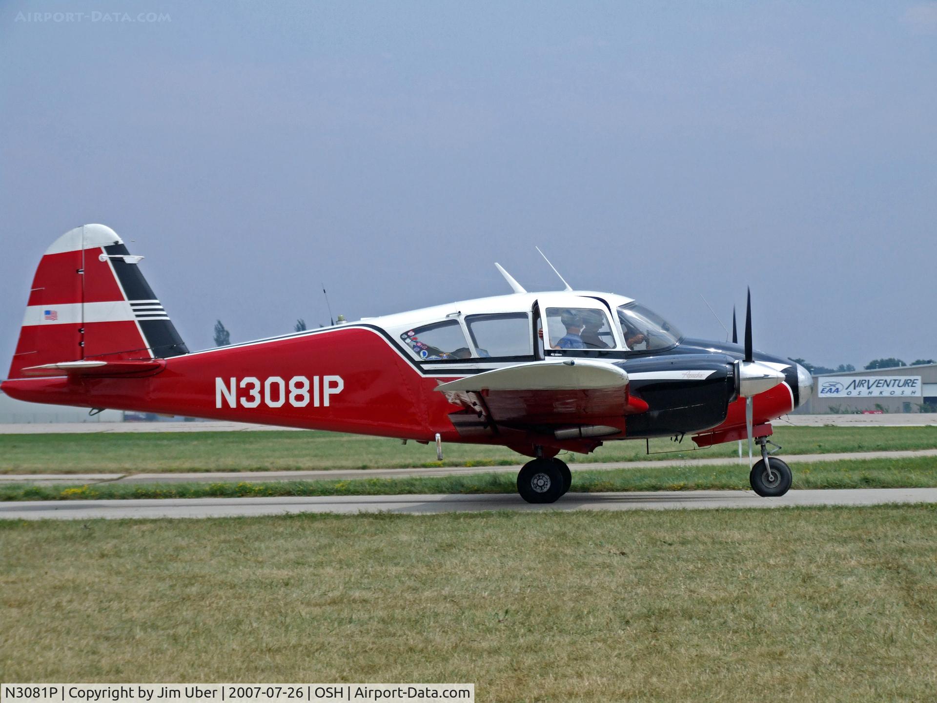 N3081P, 1957 Piper PA-23 Apache C/N 23-999, Taxi-ing in at 