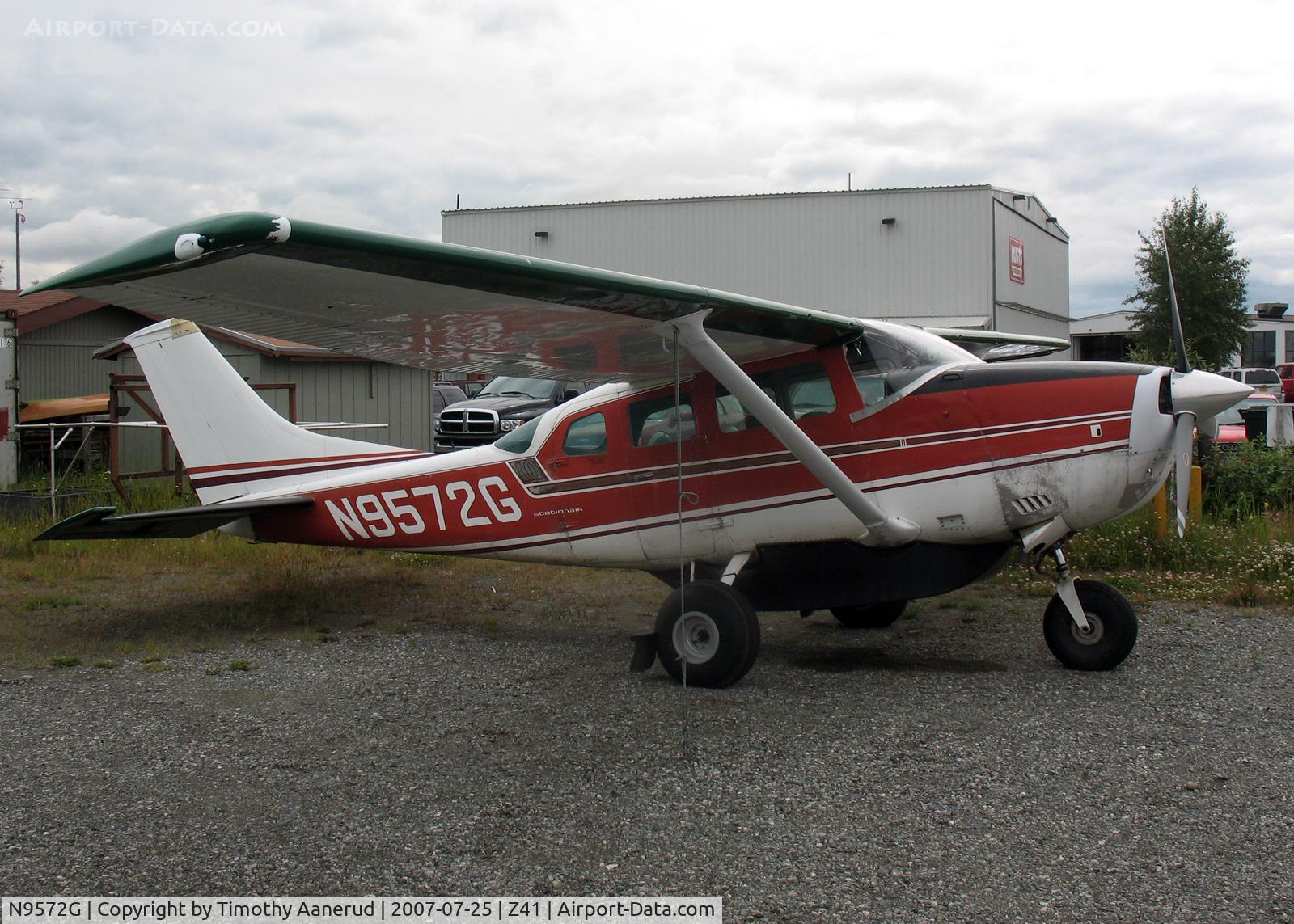 N9572G, 1972 Cessna U206F Stationair C/N U20601772, 1972 Cessna U206F Stationair, c/n U20601772, Tied down by Lake Hood