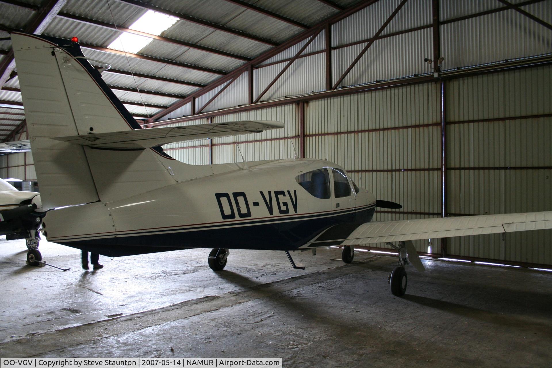 OO-VGV, Rockwell International 112 Commander C/N 196, Taken on an Aeroprint tour @ Namur
