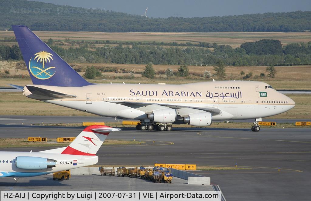 HZ-AIJ, 1982 Boeing 747SP-68 C/N 22750, Saudi Arabien Airlines 747SP