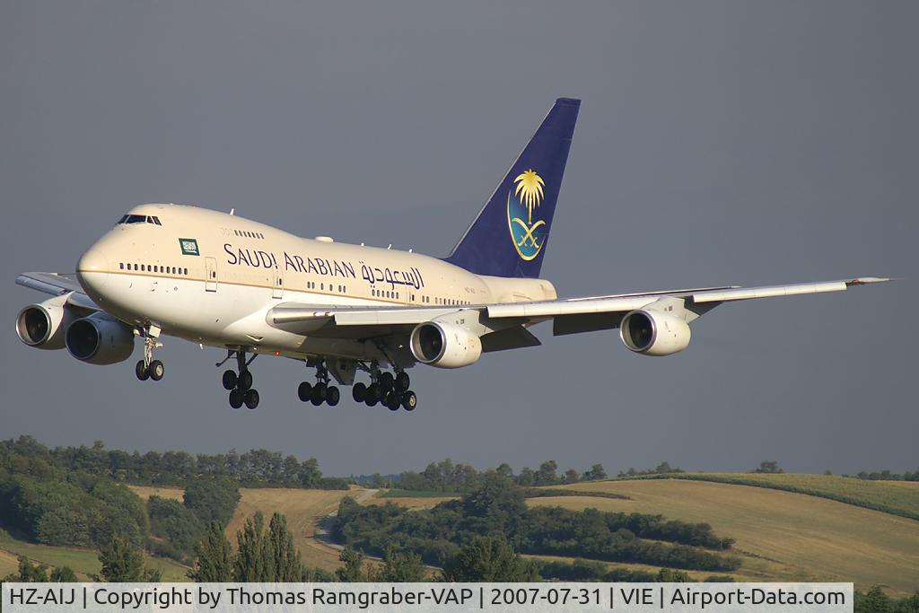 HZ-AIJ, 1982 Boeing 747SP-68 C/N 22750, Saudia - Saudi Arabian Airlines Boeing 747SP