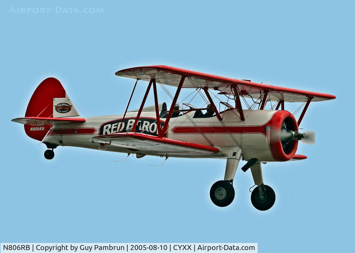 N806RB, 1942 Boeing A75 C/N 75-4000, Buzzing around