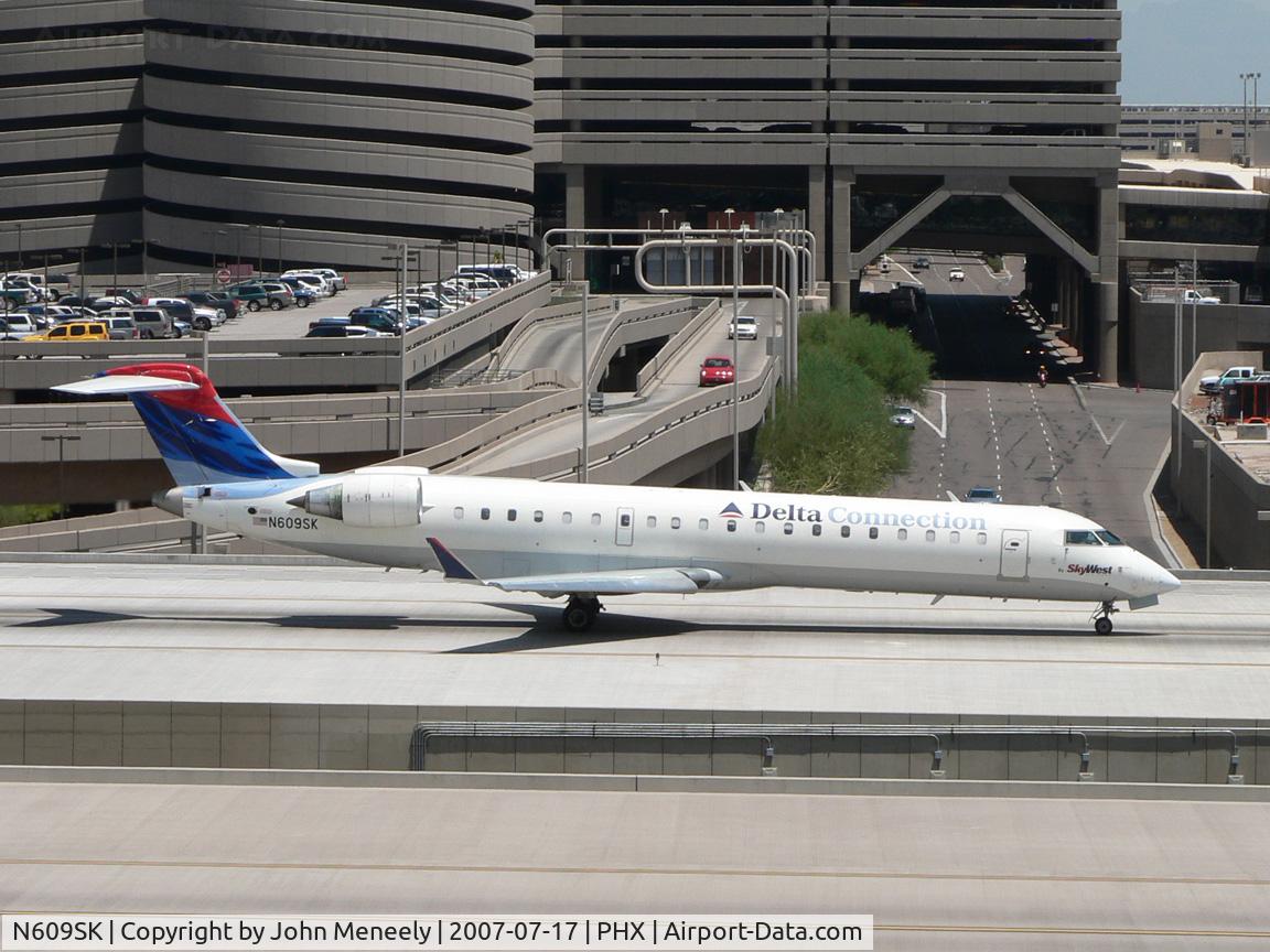 N609SK, 2002 Bombardier CRJ-701 (CL-600-2C10) Regional Jet C/N 10020, Lunchtime departure