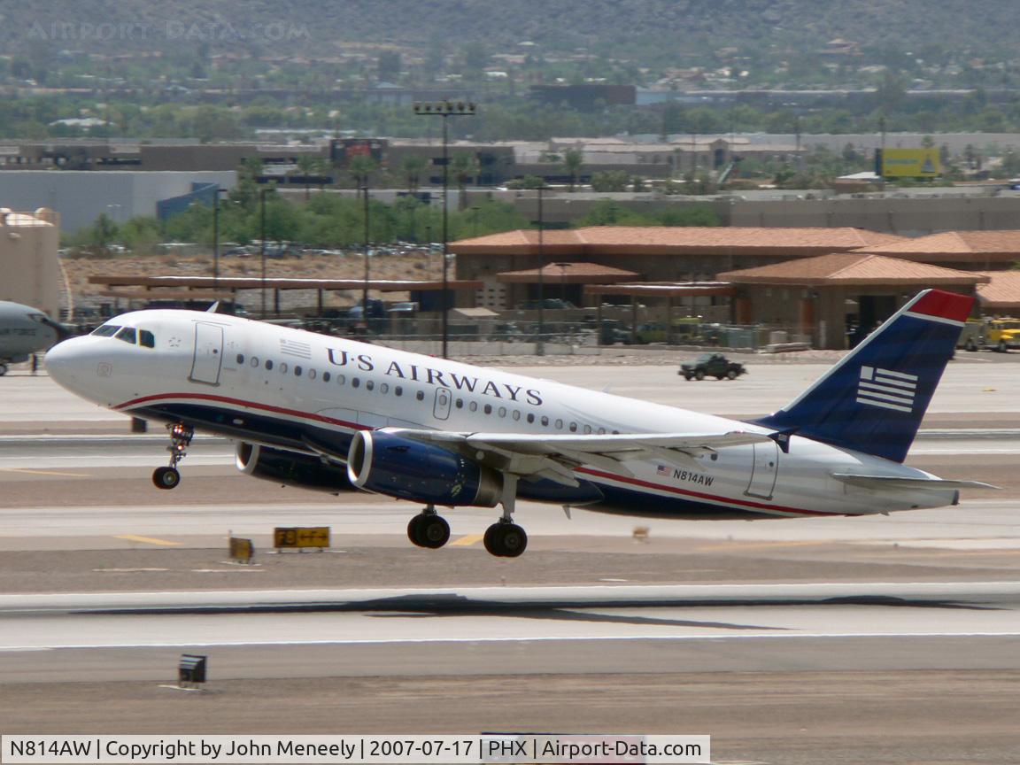 N814AW, 2000 Airbus A319-132 C/N 1281, Airborne from 07L