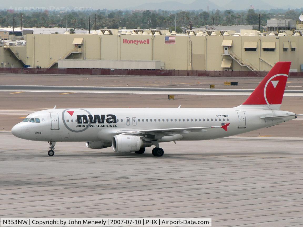 N353NW, 1998 Airbus A320-212 C/N 786, Taxiing to the gate