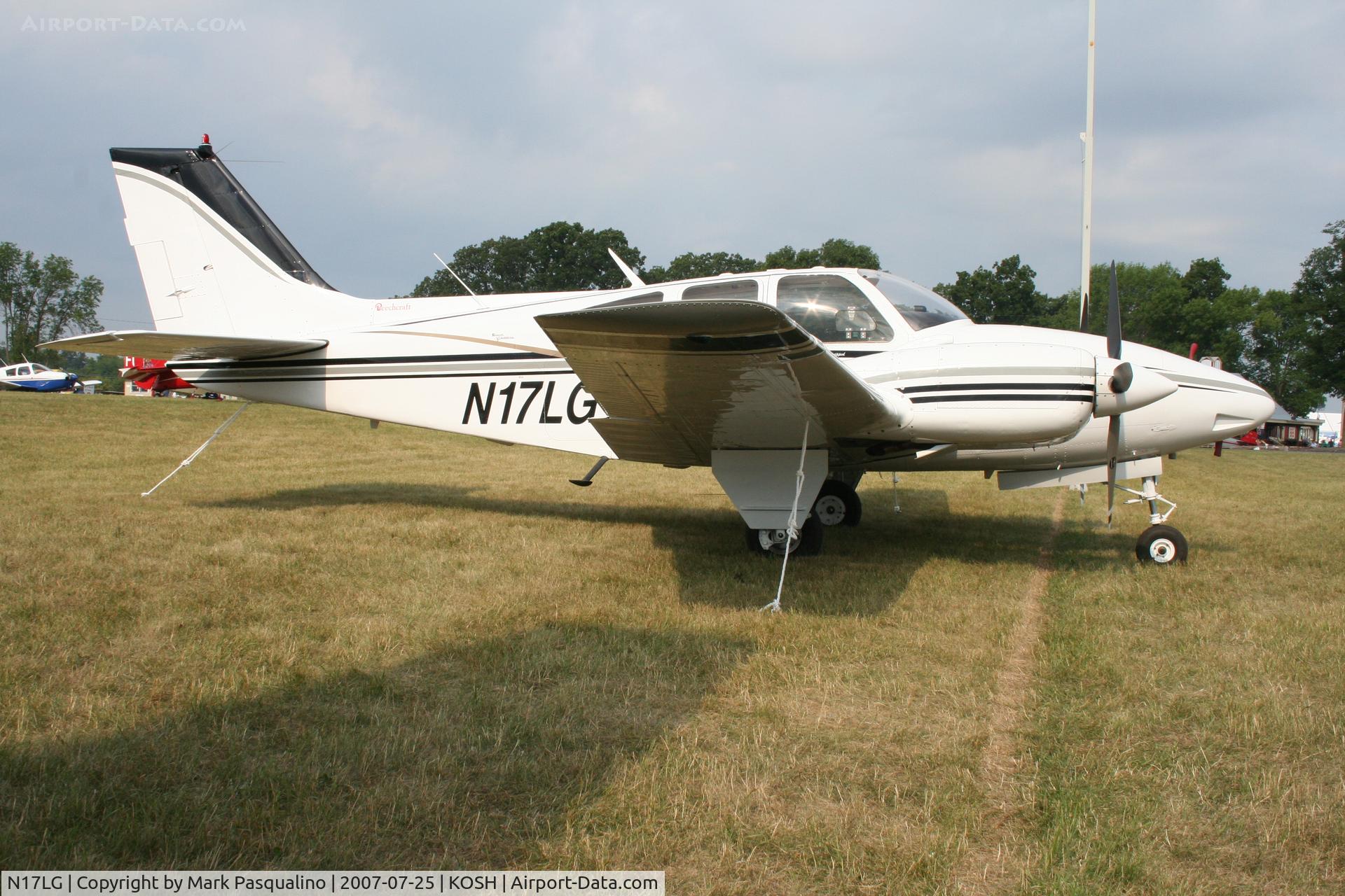 N17LG, 1966 Beech C55 Baron (95-C55) C/N TE-204, Beech C55