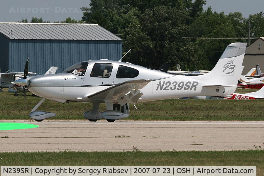 N239SR, Cirrus SR22 G3 GTS C/N 2815, EAA AirVenture 2007