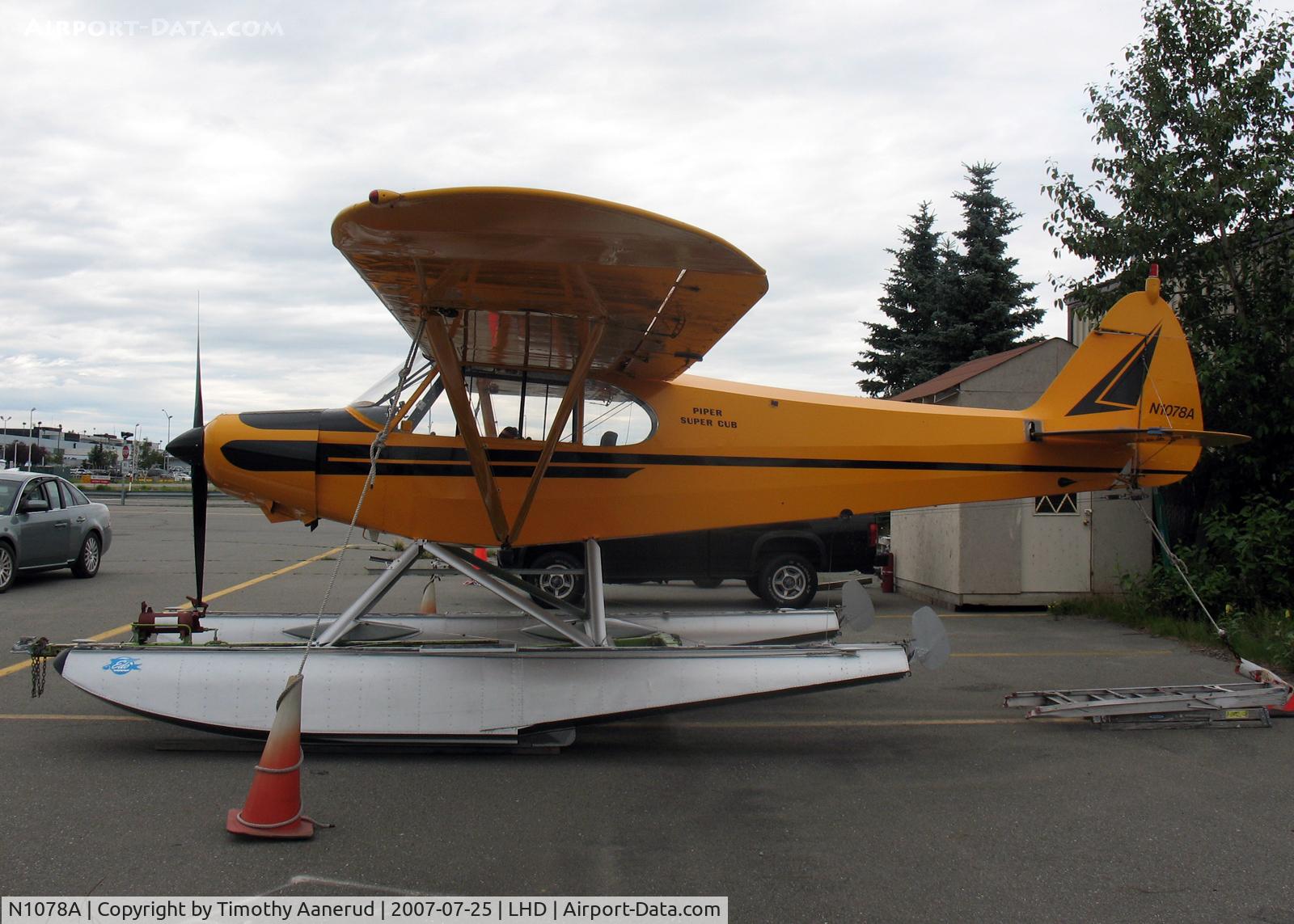 N1078A, 1957 Piper PA-18-135 Super Cub C/N 18-662, Tied down by Lake Hood
