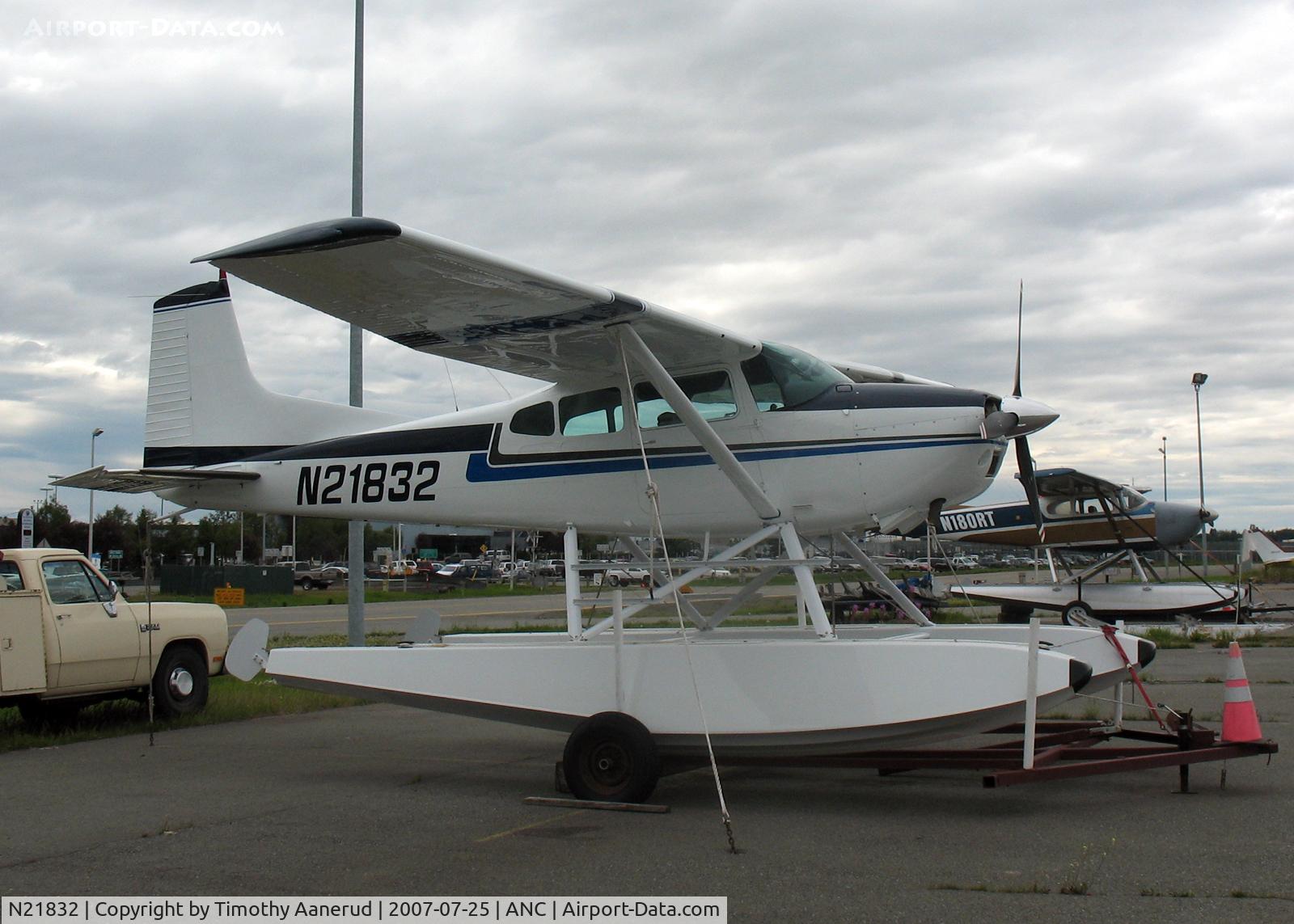 N21832, Cessna A185F Skywagon 185 C/N 18503069, General Aviation Parking area at Anchorage International