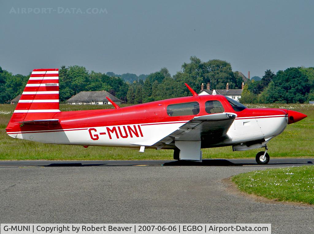 G-MUNI, 1989 Mooney M20J 201 C/N 24-3118, Mooney M20J