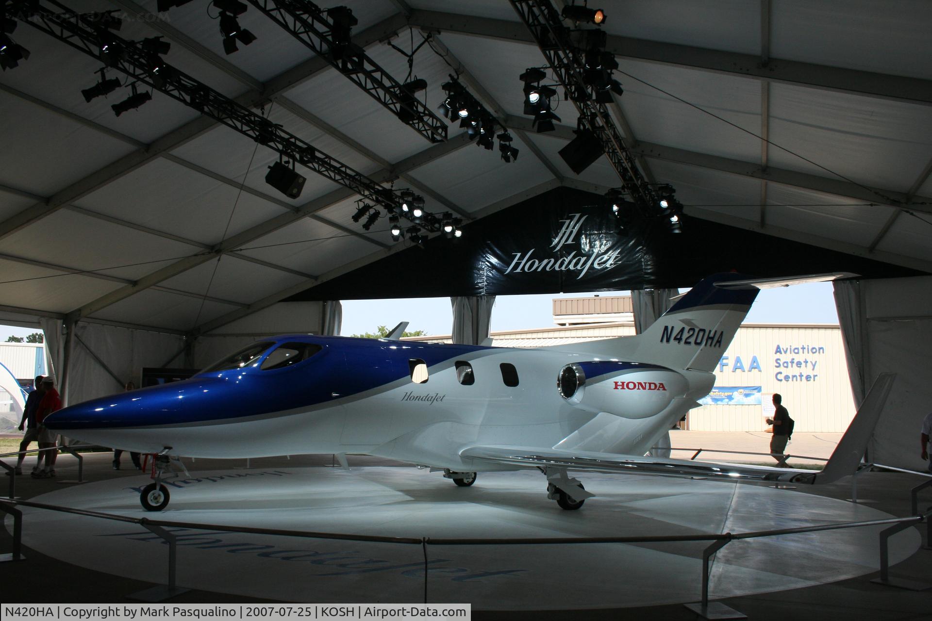 N420HA, 2003 Honda HA-420 HondaJet C/N P001, HA-420