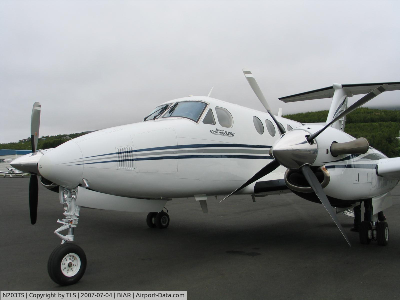 N203TS, 1999 Raytheon B200 King Air C/N BB-1689, Just landed in Iceland after a long flight from Greenland
