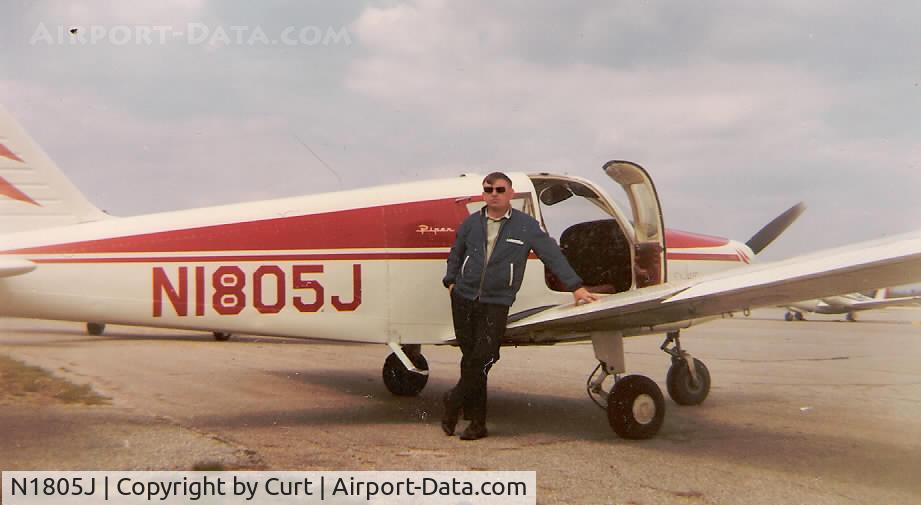 N1805J, 1968 Piper PA-28-140 C/N 28-24233, Piper Cherokee 140, N1805J