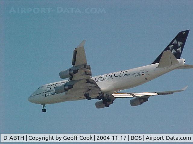 D-ABTH, 1991 Boeing 747-430M C/N 25047, Lufthansa 747-400 D-ABTH in STAR ALLIANCE scheme on flies above Castle Island on a short final to Boston Logan Airport