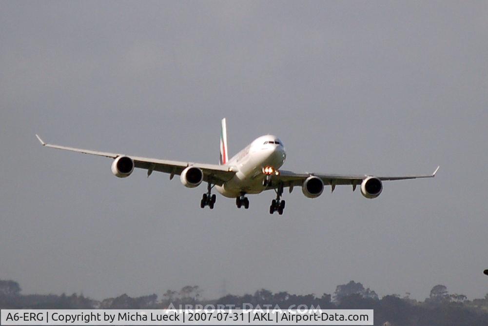 A6-ERG, Airbus A340-541 C/N 608, Battling with strong cross wind