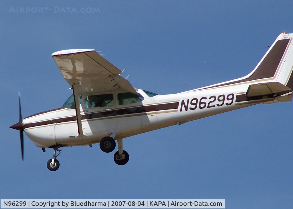 N96299, 1983 Cessna 172Q Cutlass C/N 17276054, Landing 17L