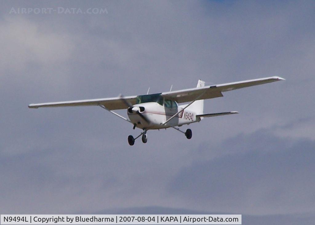N9494L, 1986 Cessna 172P C/N 17276564, Landing on 17L